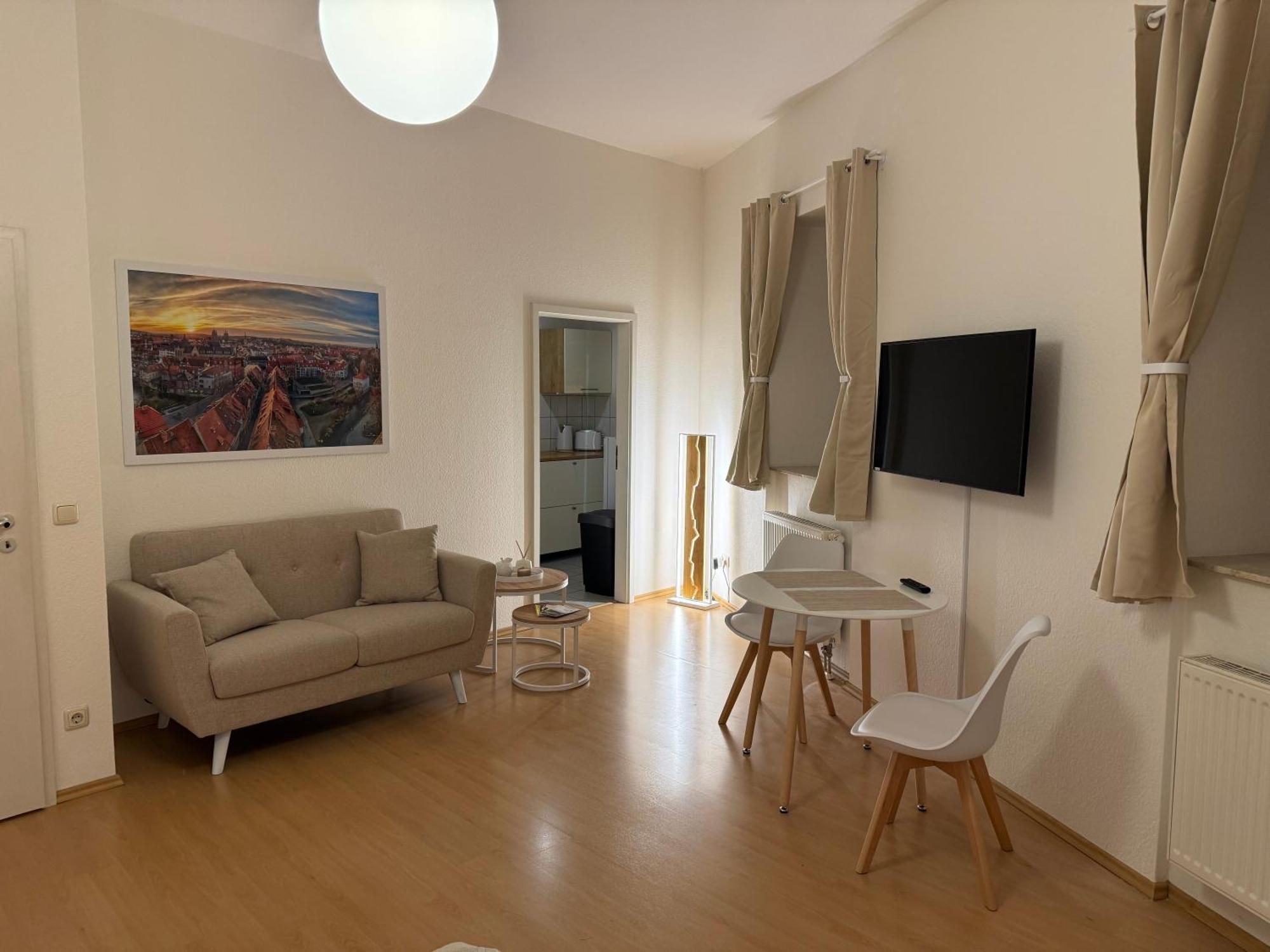 Ferienwohnung Schildblick Modernes Apartment Direkt In Der Altstadt Von Erfurt Nahe Der Kraemerbruecke - Beste Innenstadtlage Extérieur photo