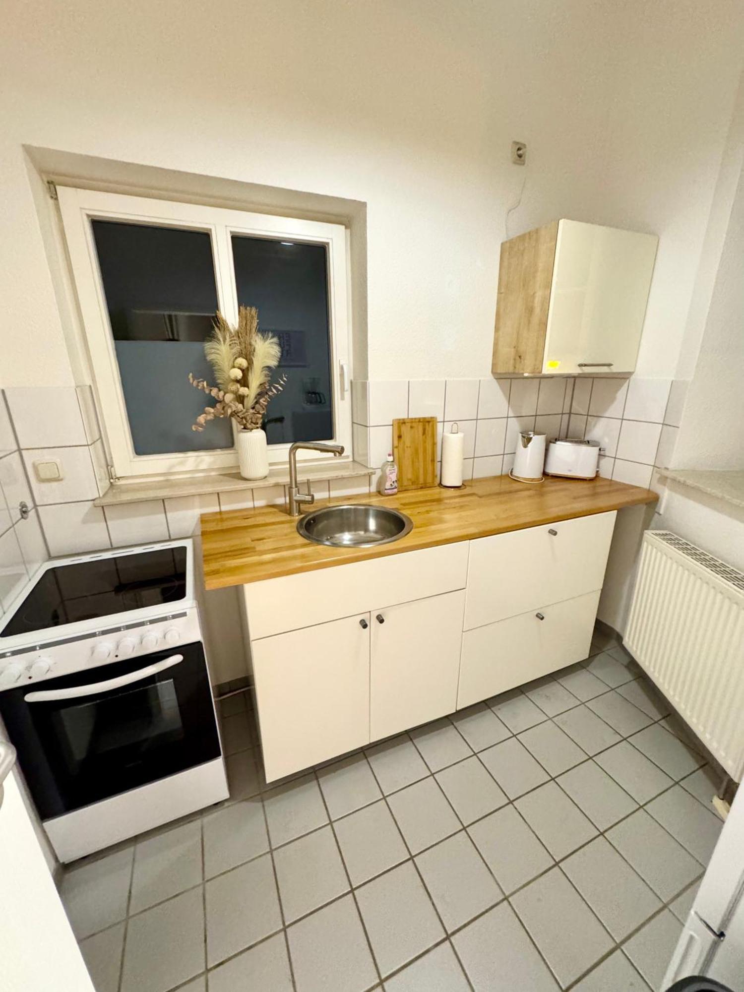 Ferienwohnung Schildblick Modernes Apartment Direkt In Der Altstadt Von Erfurt Nahe Der Kraemerbruecke - Beste Innenstadtlage Extérieur photo